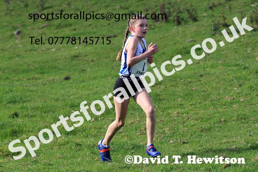 Girls under-13s, 2022 NECAA Cross Country Relays, Thornley Hall Farm, Peterlee, County Durham, October 15th. Photo: David T. Hewitson/Sports for All Pics